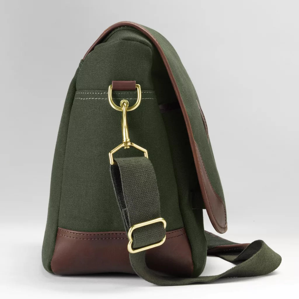 Vintage Orvis Briefcase Green Canvas Leather Messenger Bag. | Leather  messenger bag, Leather messenger, Leather
